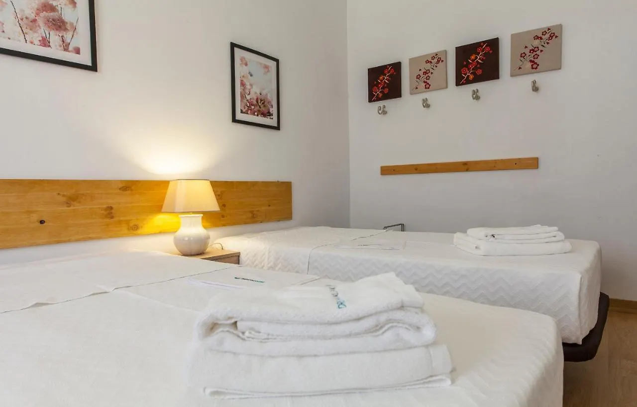O - Sao Goncalo Central Guesthouse Lagos Guest house